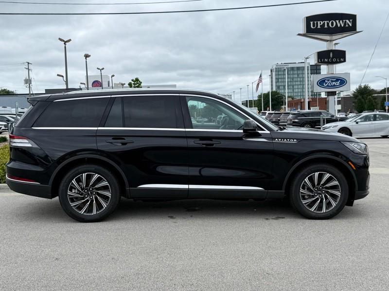 new 2025 Lincoln Aviator car, priced at $60,504