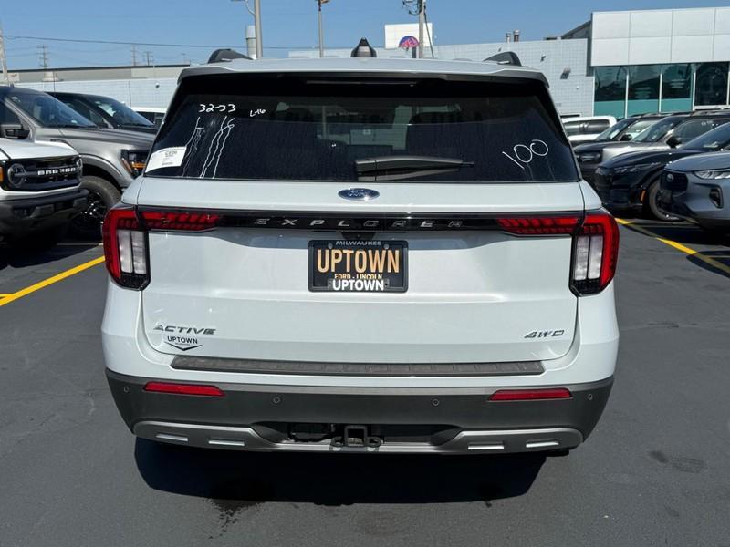 new 2025 Ford Explorer car, priced at $47,398