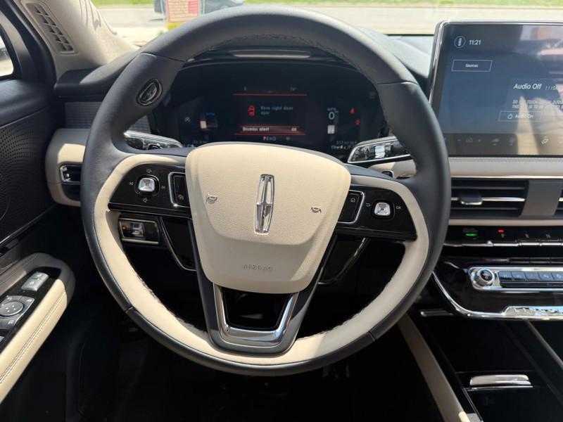 new 2025 Lincoln Corsair car, priced at $38,521