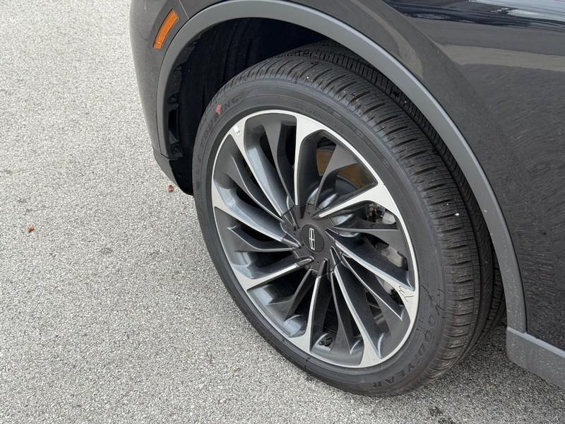 new 2025 Lincoln Aviator car, priced at $68,918