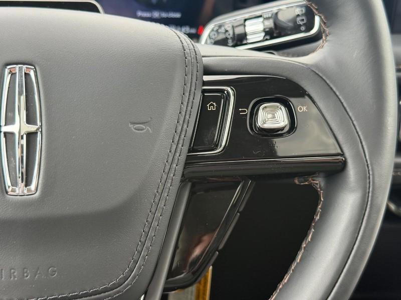 new 2025 Lincoln Aviator car, priced at $68,918