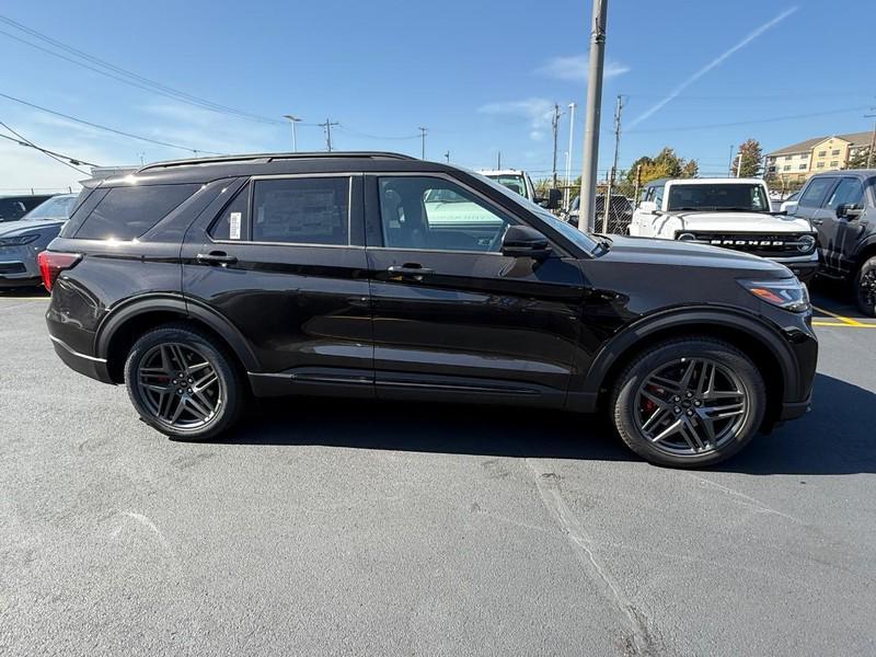 new 2025 Ford Explorer car, priced at $60,785