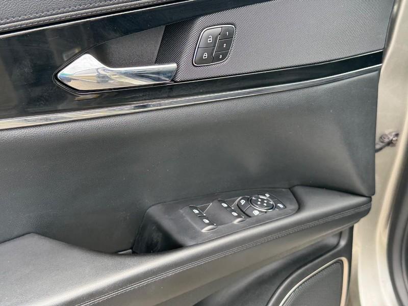 used 2023 Lincoln Nautilus car, priced at $39,995