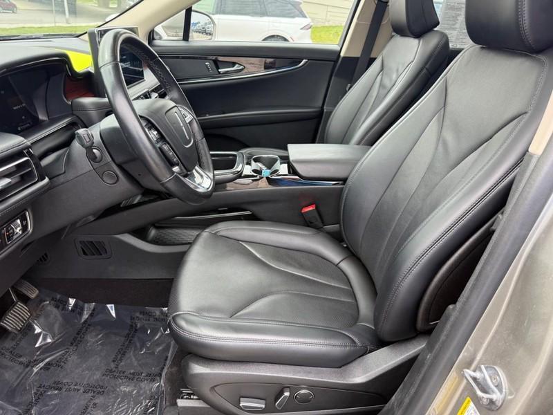 used 2023 Lincoln Nautilus car, priced at $39,995