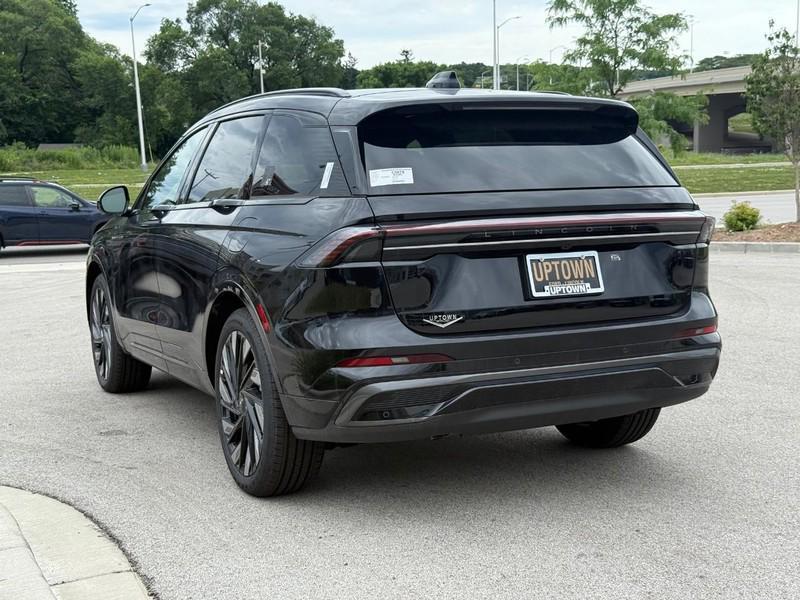 new 2025 Lincoln Nautilus car, priced at $72,221
