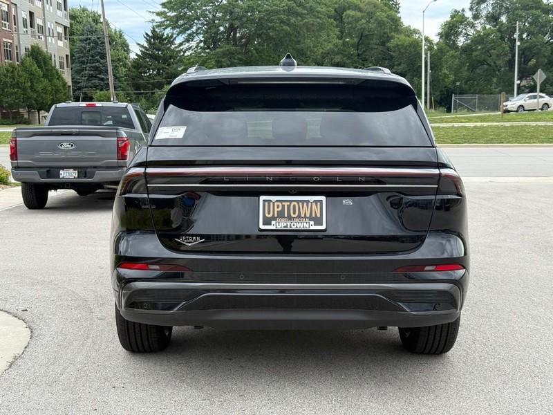 new 2025 Lincoln Nautilus car, priced at $72,221