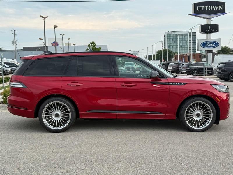 new 2025 Lincoln Aviator car, priced at $87,800