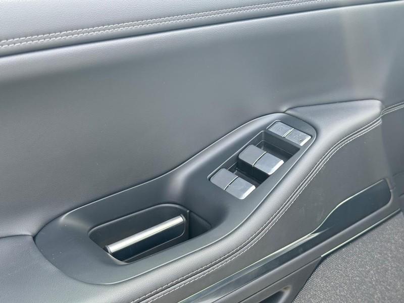 new 2025 Lincoln Navigator car, priced at $107,730