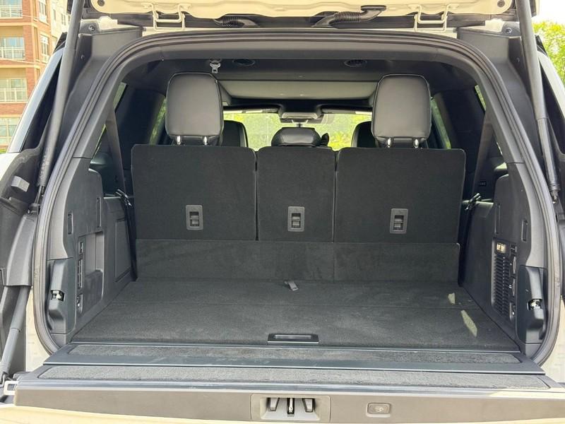 new 2025 Lincoln Navigator car, priced at $107,730