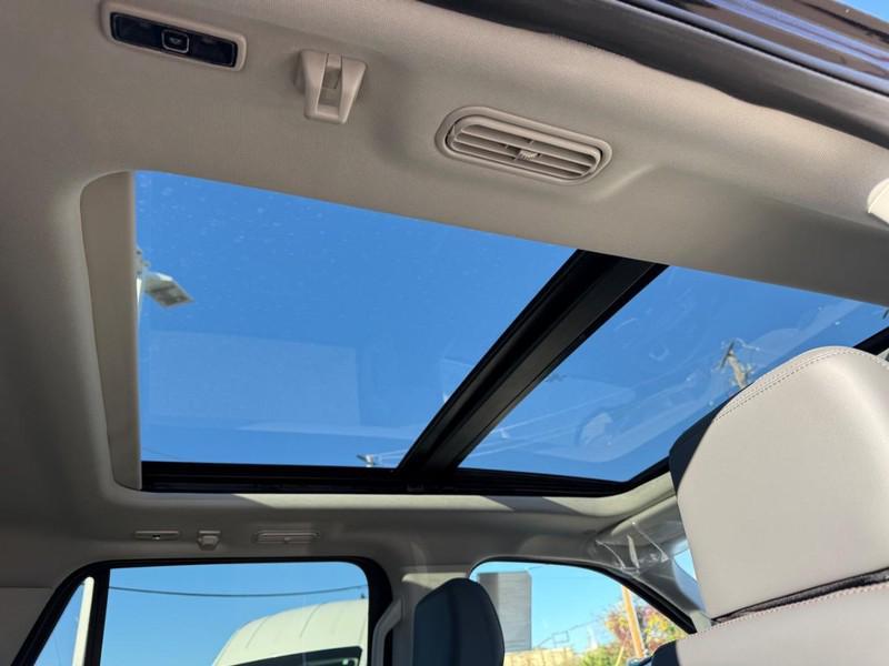 new 2025 Ford Expedition Max car, priced at $76,330