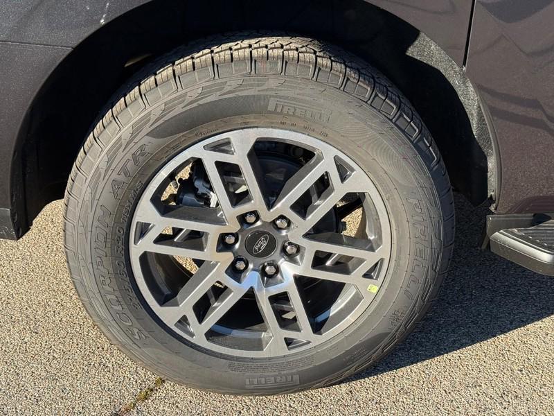 new 2025 Ford Expedition Max car, priced at $76,330