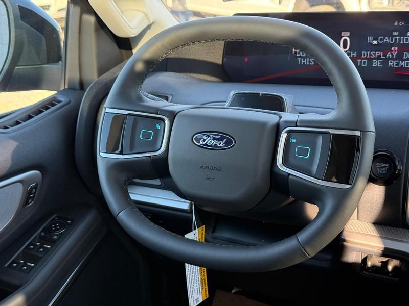 new 2025 Ford Expedition Max car, priced at $76,330