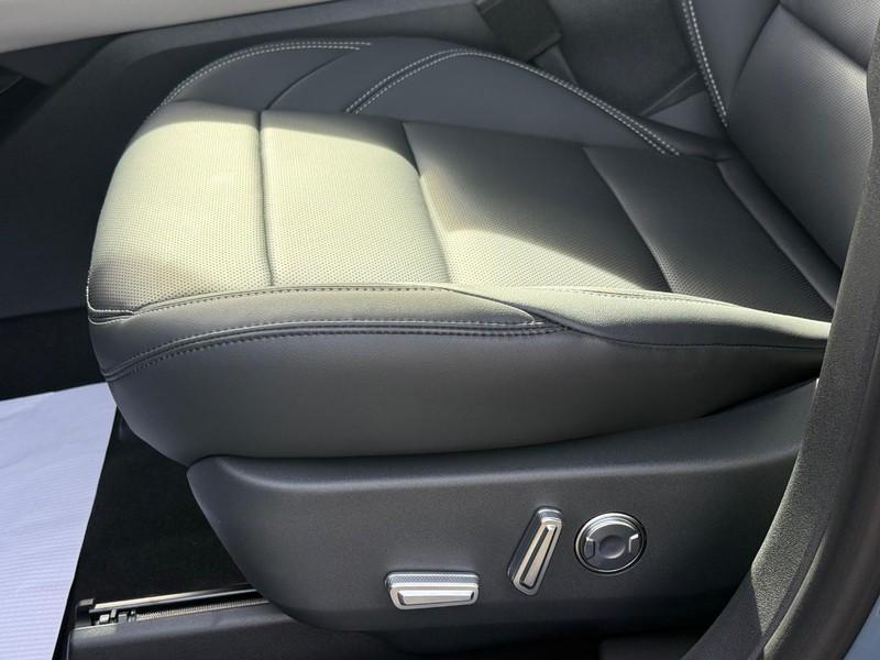 new 2025 Lincoln Nautilus car, priced at $63,570