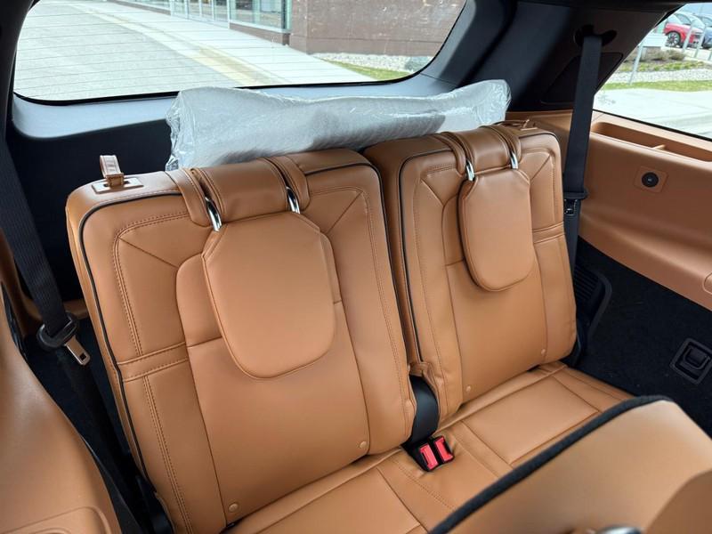 new 2025 Lincoln Aviator car, priced at $92,125