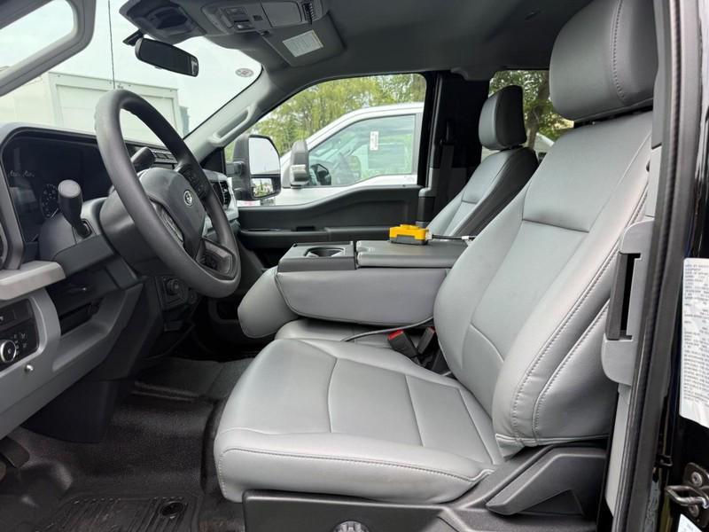 new 2024 Ford F-450 car, priced at $72,995