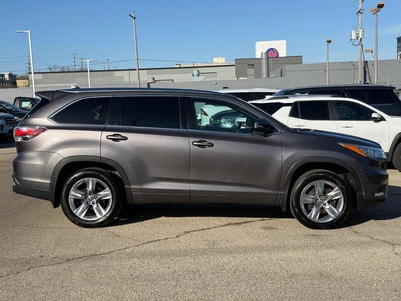 used 2016 Toyota Highlander car, priced at $19,995