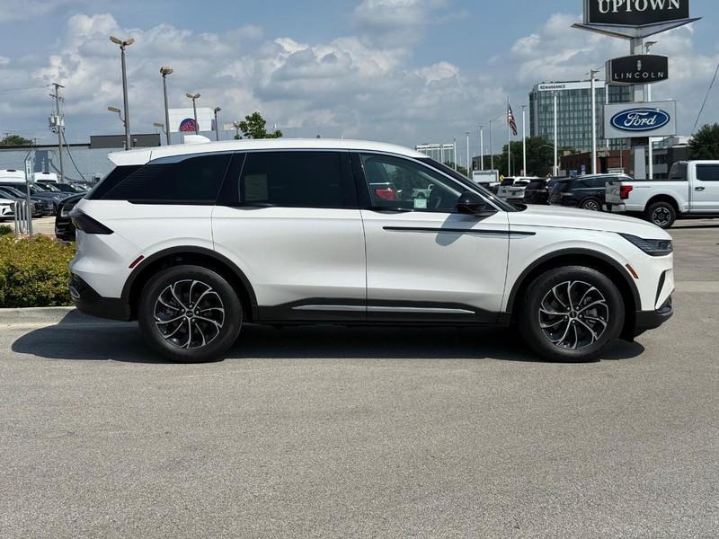 new 2025 Lincoln Nautilus car, priced at $53,986