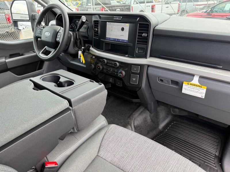 new 2025 Ford F-350 car, priced at $56,771