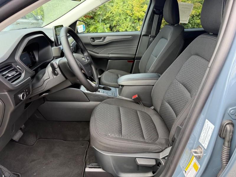 new 2025 Ford Escape car, priced at $33,750