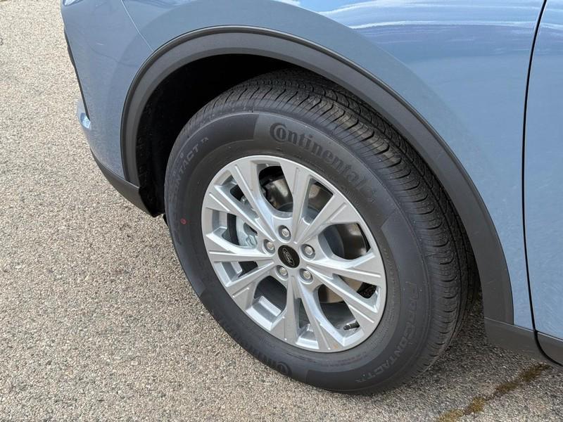 new 2025 Ford Escape car, priced at $33,750