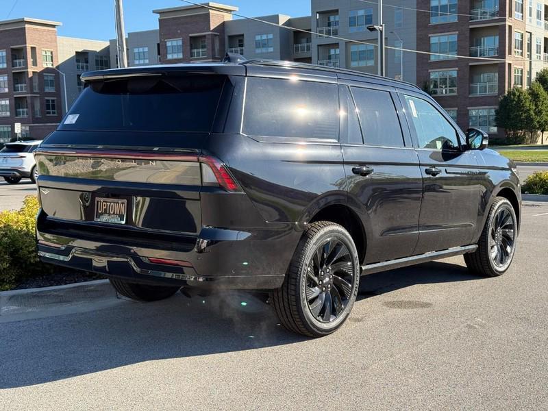 new 2025 Lincoln Navigator car, priced at $105,440
