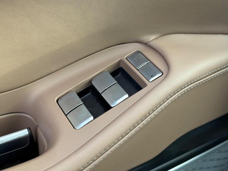 new 2025 Lincoln Navigator car, priced at $123,340