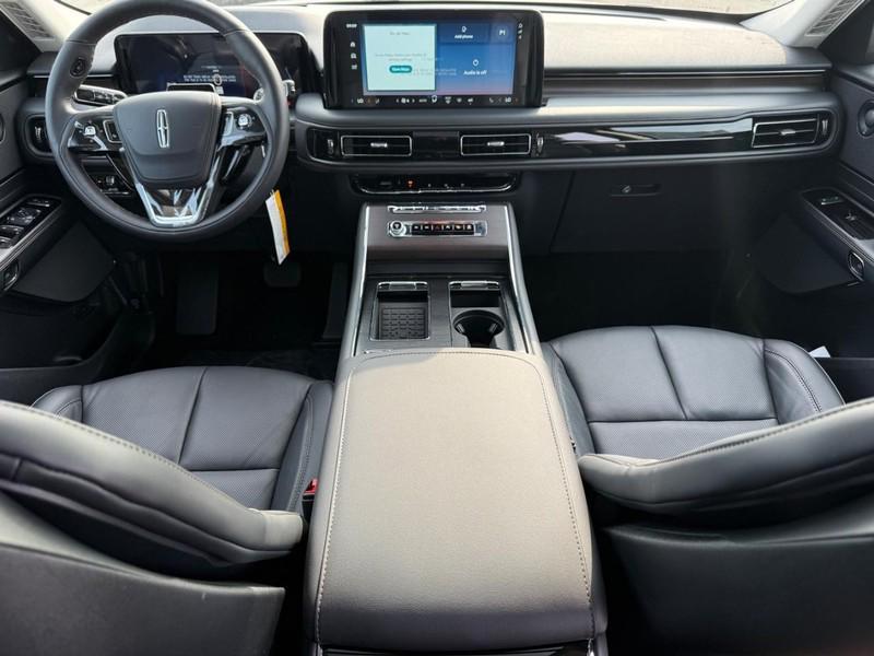 new 2025 Lincoln Aviator car, priced at $71,966
