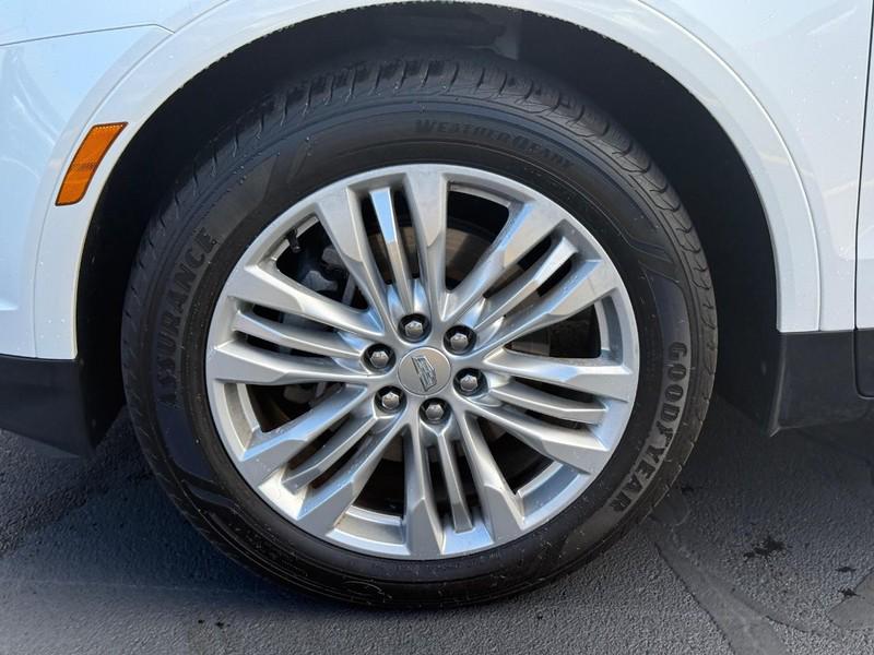 used 2017 Cadillac XT5 car, priced at $20,995
