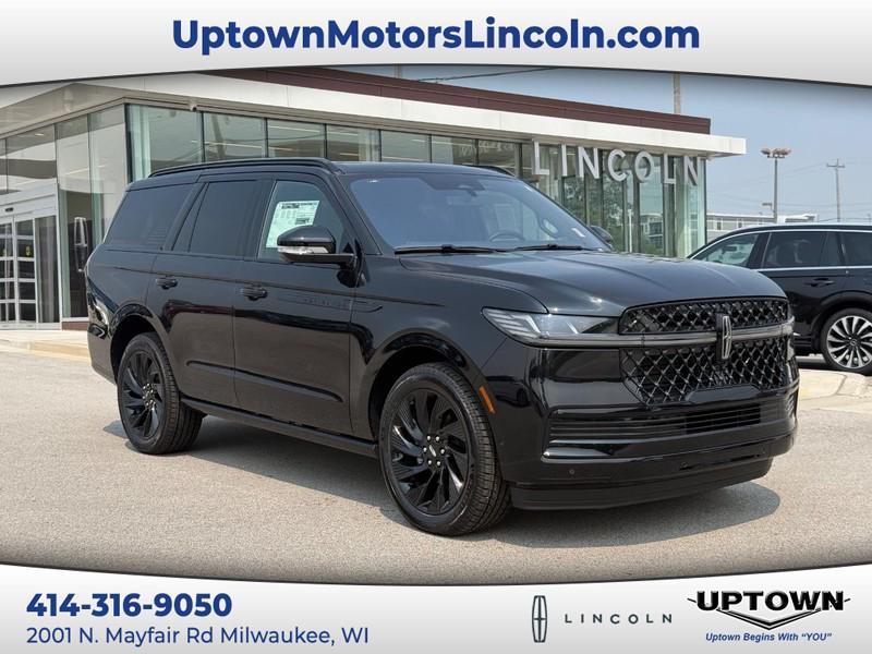 new 2025 Lincoln Navigator car, priced at $104,690
