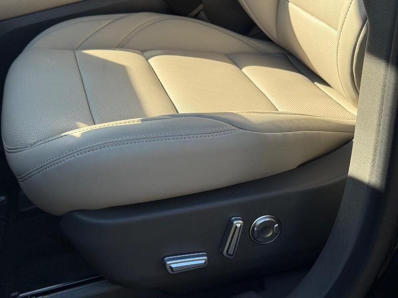 new 2025 Lincoln Nautilus car, priced at $57,907