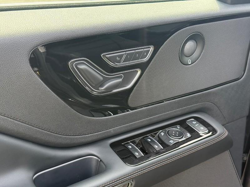 new 2025 Lincoln Aviator car, priced at $64,694