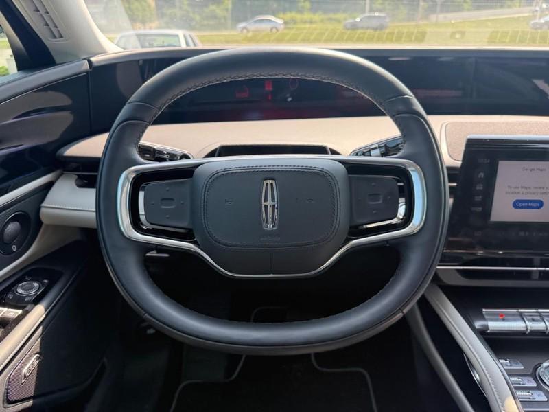 new 2025 Lincoln Nautilus car, priced at $56,659