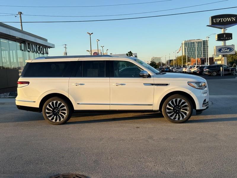 used 2023 Lincoln Navigator car, priced at $71,995