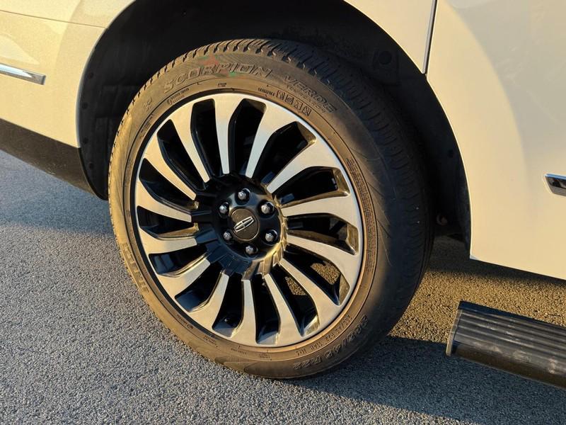 used 2023 Lincoln Navigator car, priced at $71,995