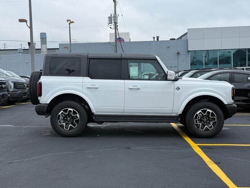 new 2025 Ford Bronco car, priced at $53,054