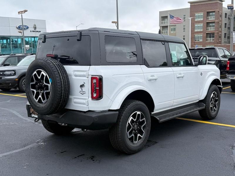 new 2025 Ford Bronco car, priced at $53,054