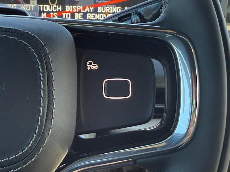 new 2025 Lincoln Navigator car, priced at $109,935