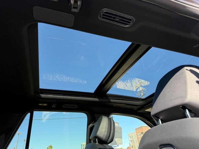 new 2025 Lincoln Navigator car, priced at $109,935