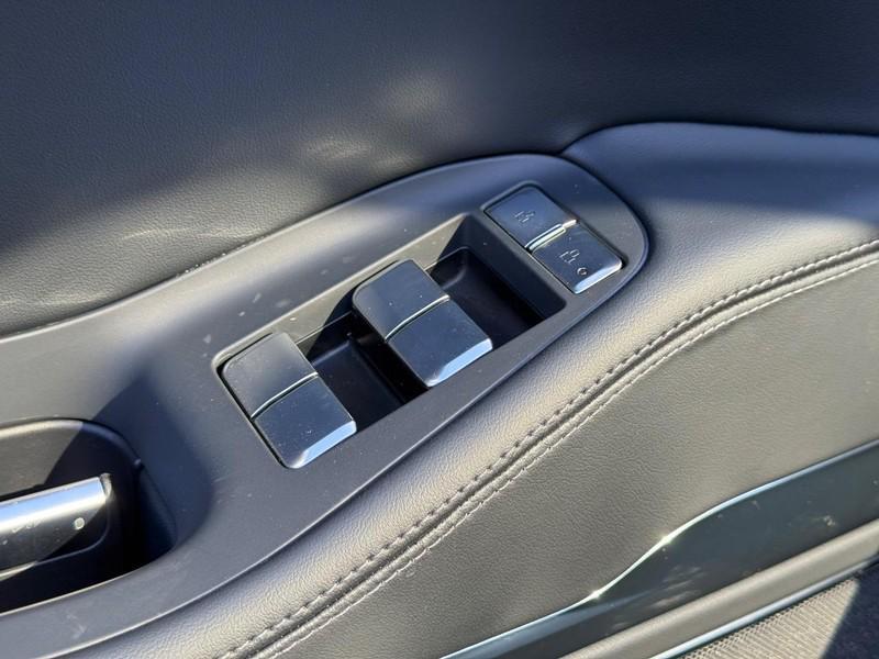 new 2025 Lincoln Navigator car, priced at $109,935