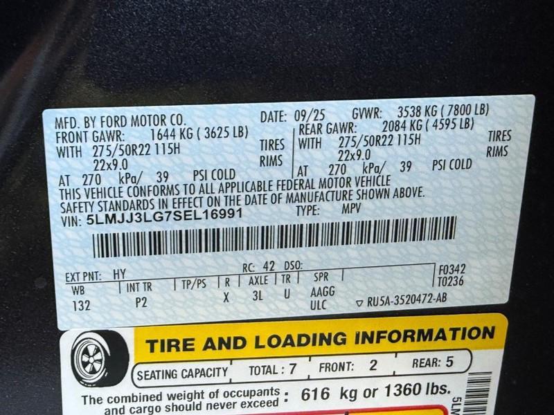 new 2025 Lincoln Navigator car, priced at $109,935