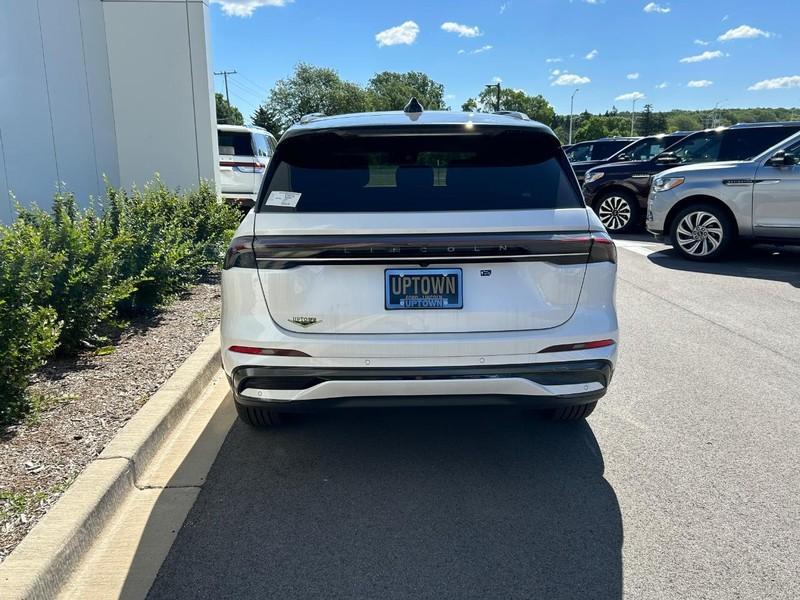 new 2024 Lincoln Nautilus car, priced at $60,595