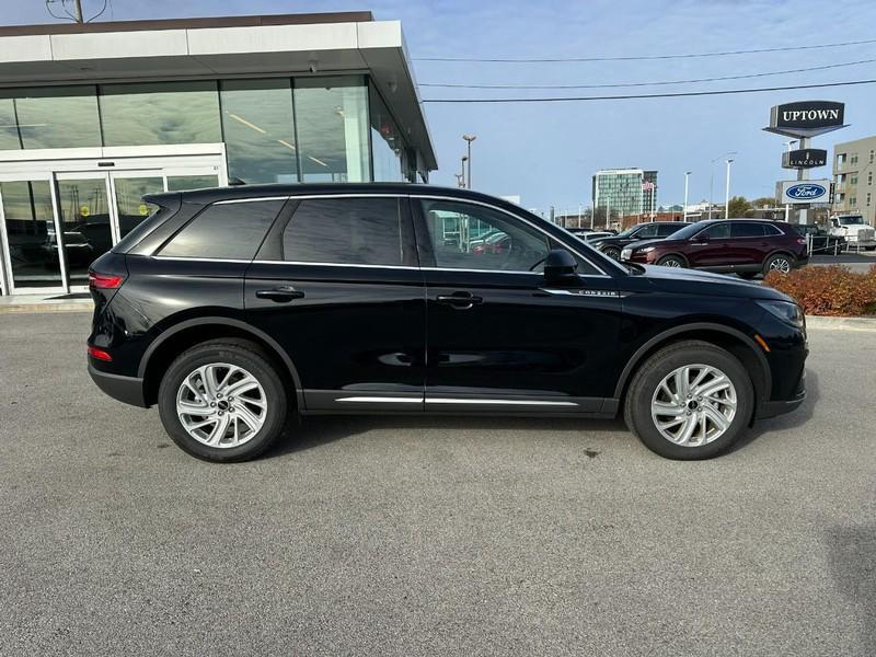 new 2025 Lincoln Corsair car, priced at $40,918