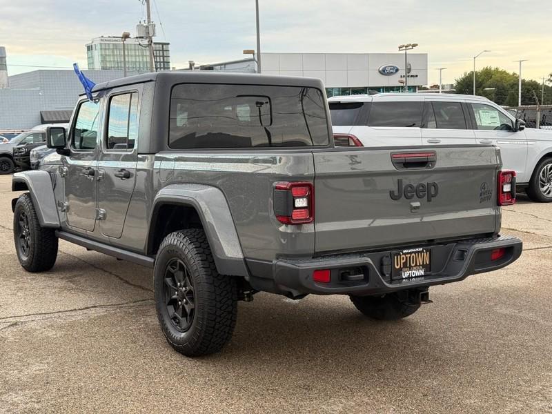 used 2021 Jeep Gladiator car, priced at $30,995