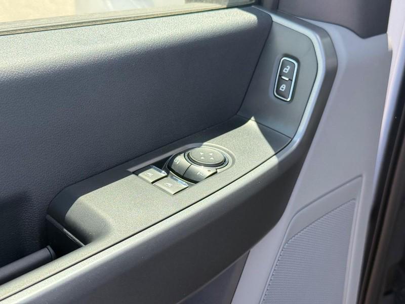 new 2025 Ford F-250 car, priced at $62,627