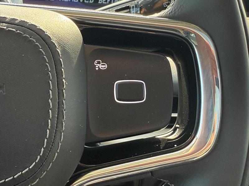 new 2025 Lincoln Navigator car, priced at $105,930