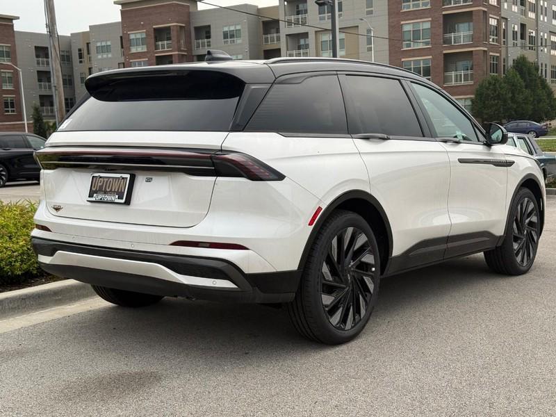 new 2025 Lincoln Nautilus car, priced at $68,664