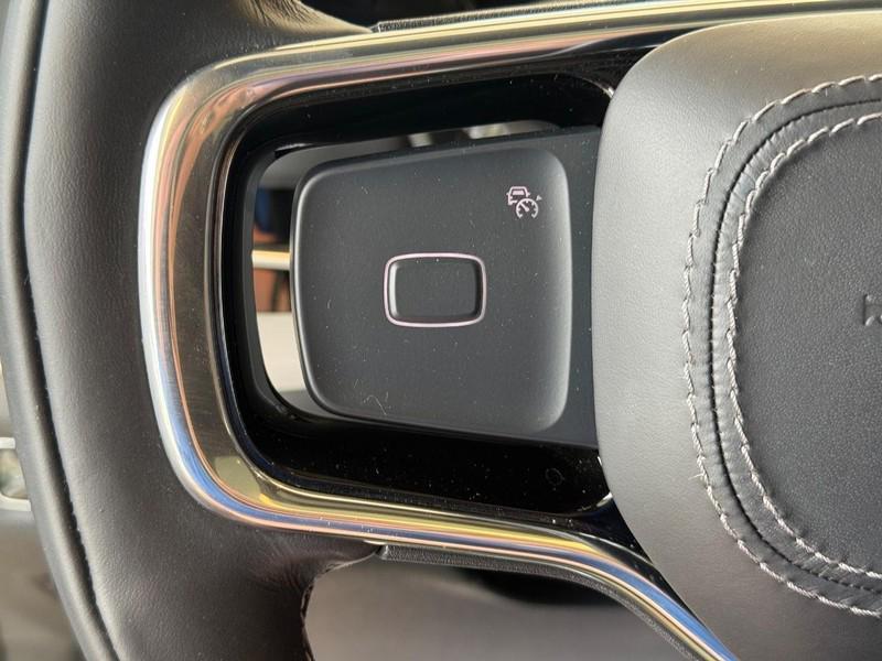 new 2025 Lincoln Navigator car, priced at $108,300