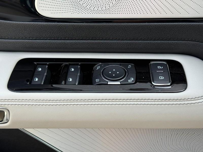 new 2025 Lincoln Aviator car, priced at $76,474