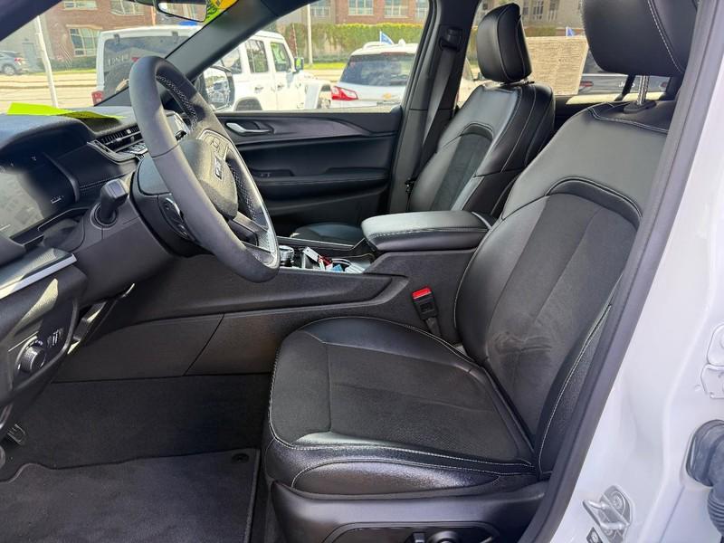 used 2025 Jeep Grand Cherokee L car, priced at $38,995
