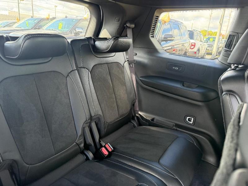 used 2025 Jeep Grand Cherokee L car, priced at $38,995